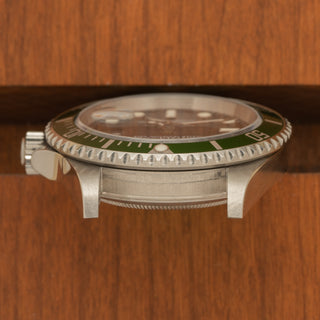 Rolex Anniversary Submariner 16610LV "Kermit" - Full Collector Set - *Unpolished*