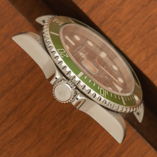 Rolex Anniversary Submariner 16610LV "Kermit B3 Lime" - Box & Papers - *Unpolished*