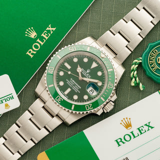 Rolex Submariner 116610LV  "Hulk" - Full Set - *Unpolished*/Original Owner