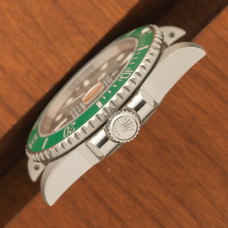 Rolex Submariner 116610LV  "Hulk" - Full Set - *Unpolished*/Original Owner
