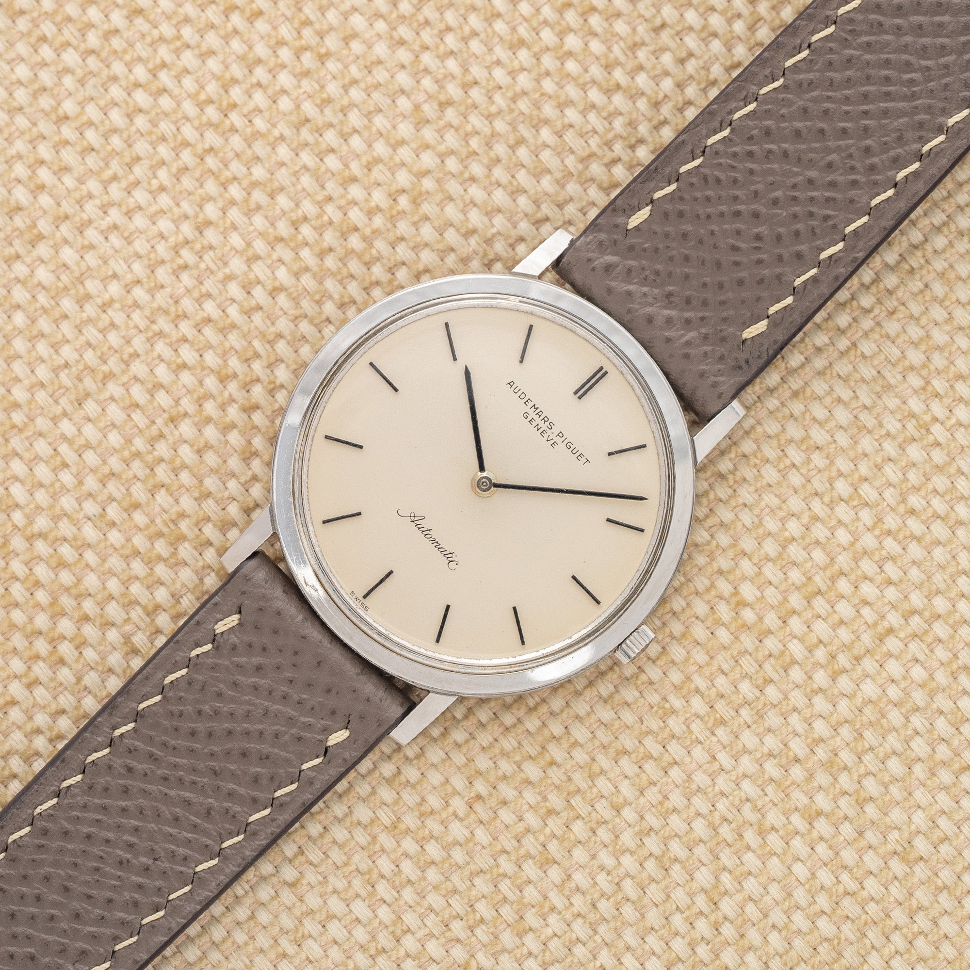 Audemars Piguet 5273 Automatic/Steel Calatrava - Very Rare/*Unpolished*