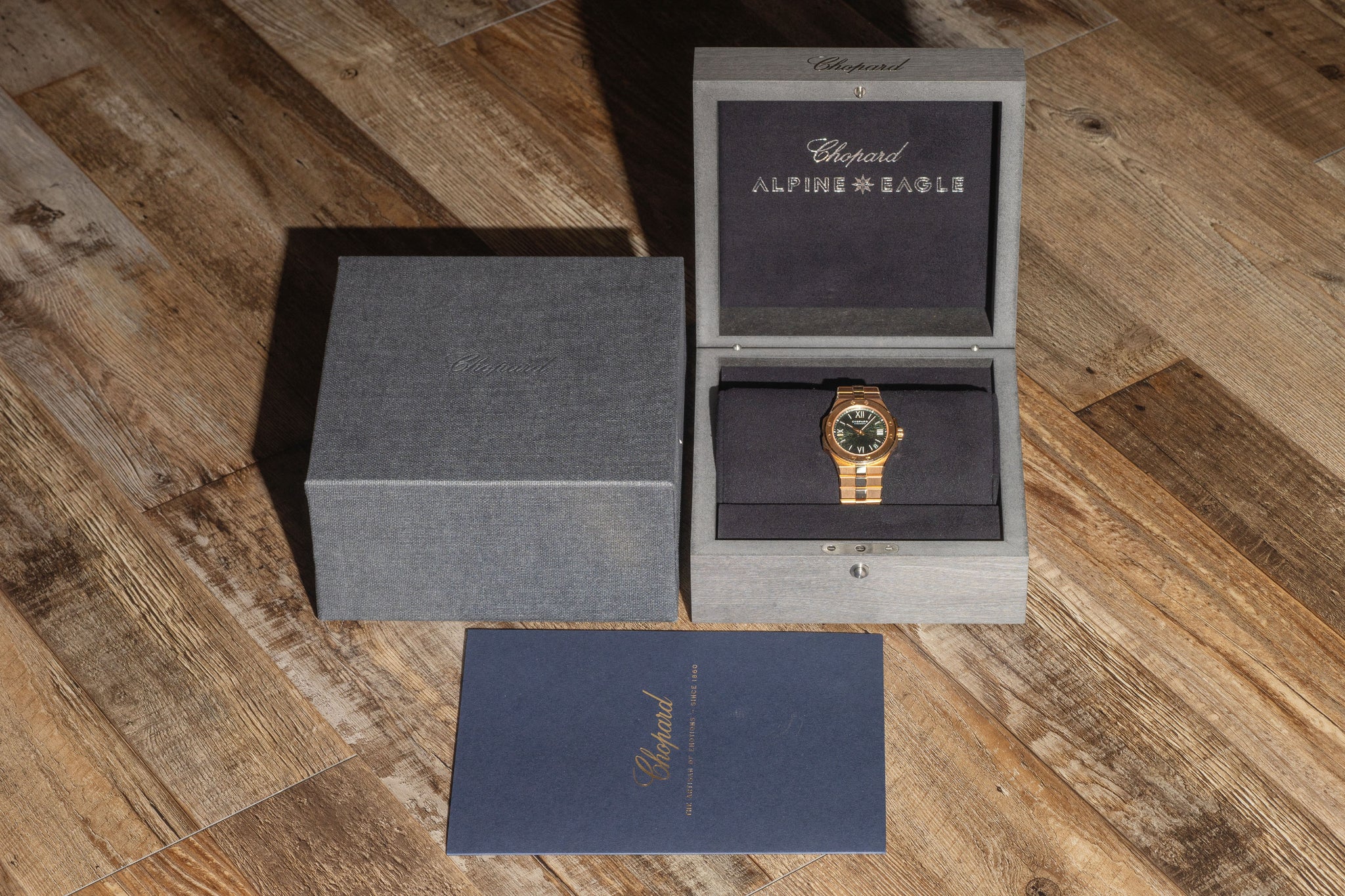 Chopard Alpine Eagle 41 - Pine Green Limited Edition - Full Set/Near Mint