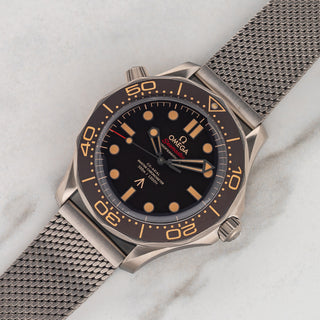Omega Seamaster Diver 300M - James Bond No Time To Die - Full Set/Mint