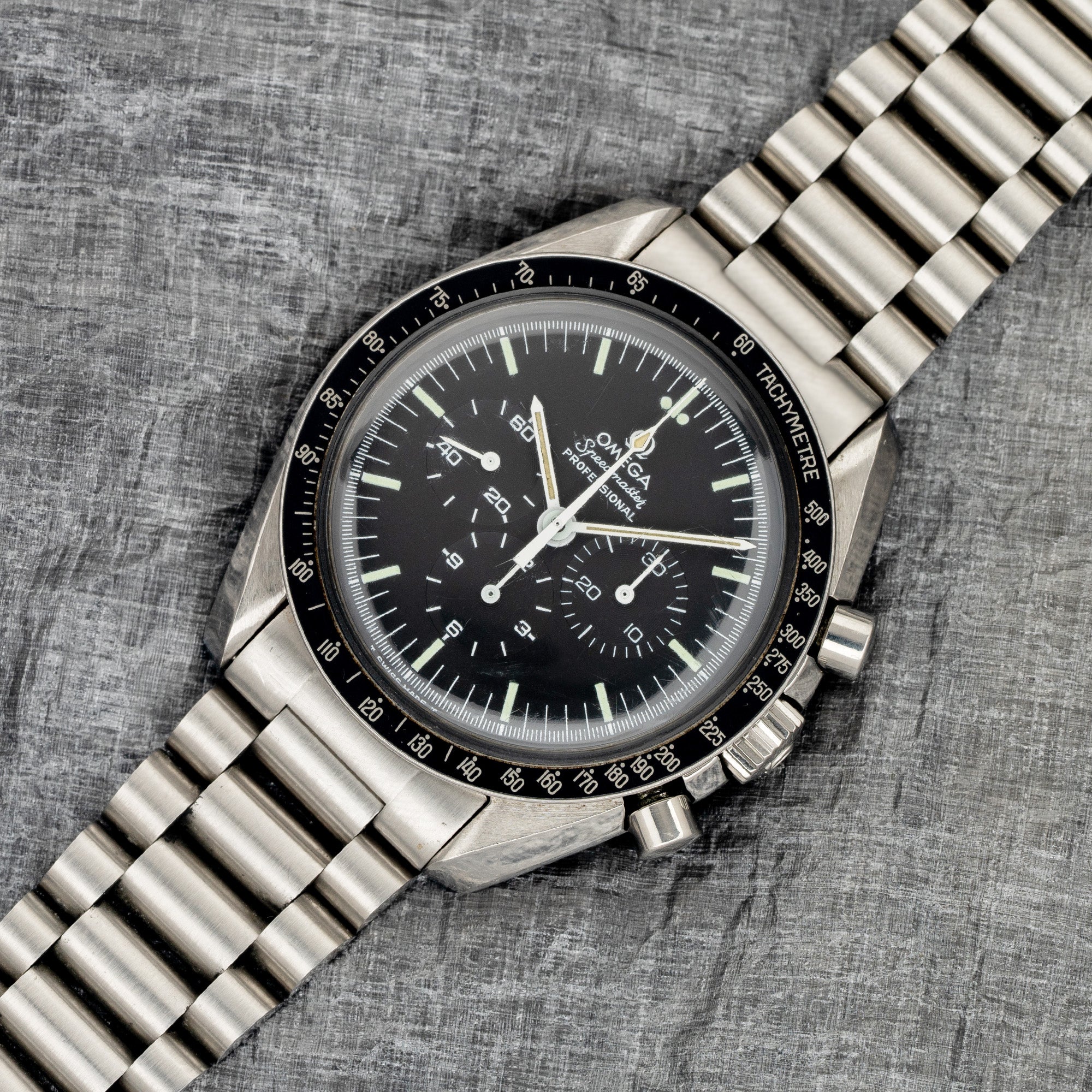 Omega Speedmaster Professional Moonwatch - 145.022-76
