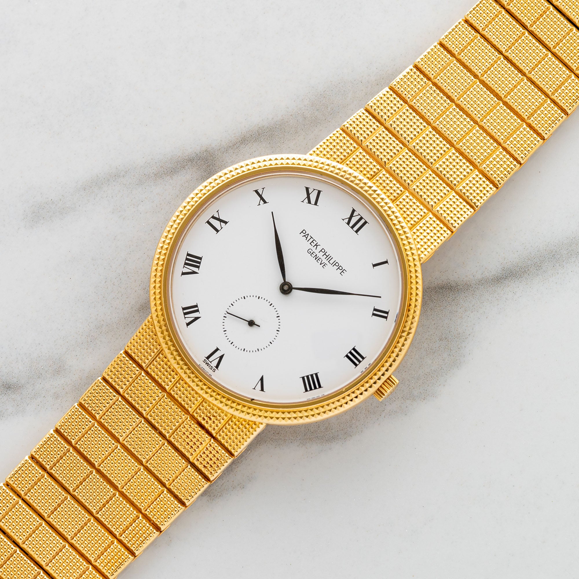 Patek Philippe Calatrava 3919/10J w/Hobnail Bracelet - *Unpolished