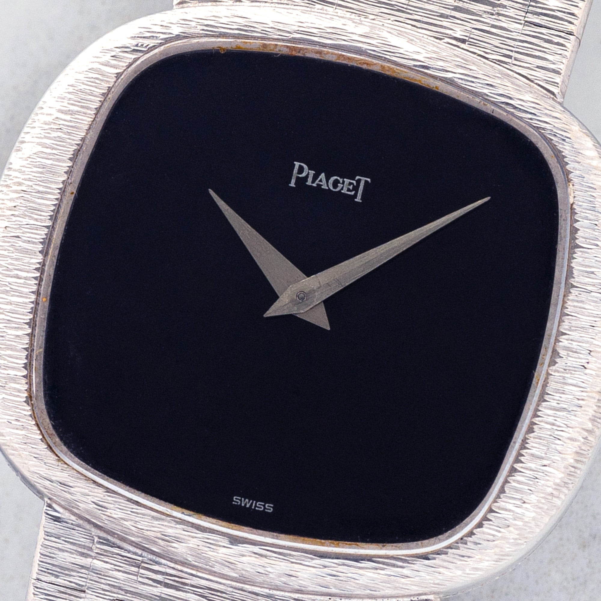 Piaget 9453 w/Black Onyx Stone Dial - 18k White Gold - *Unpolished*