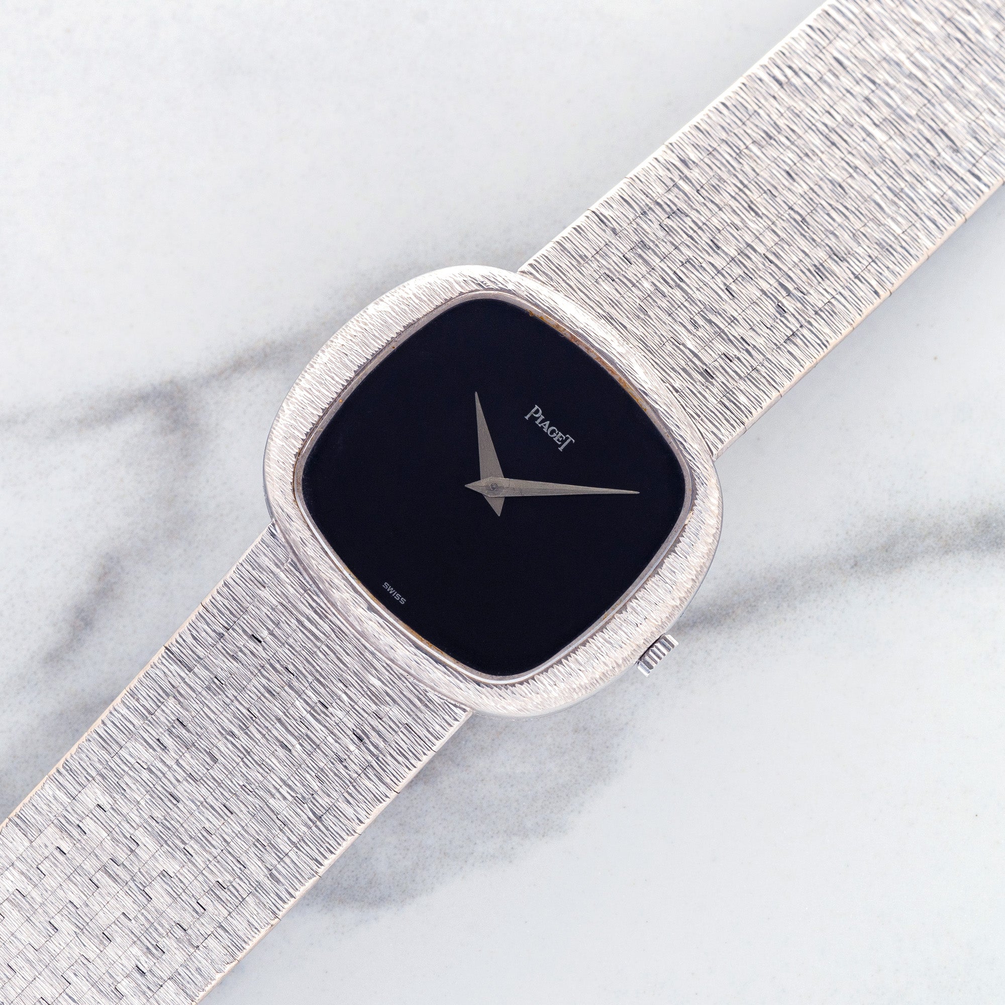 Piaget 9453 w/Black Onyx Stone Dial - 18k White Gold - *Unpolished