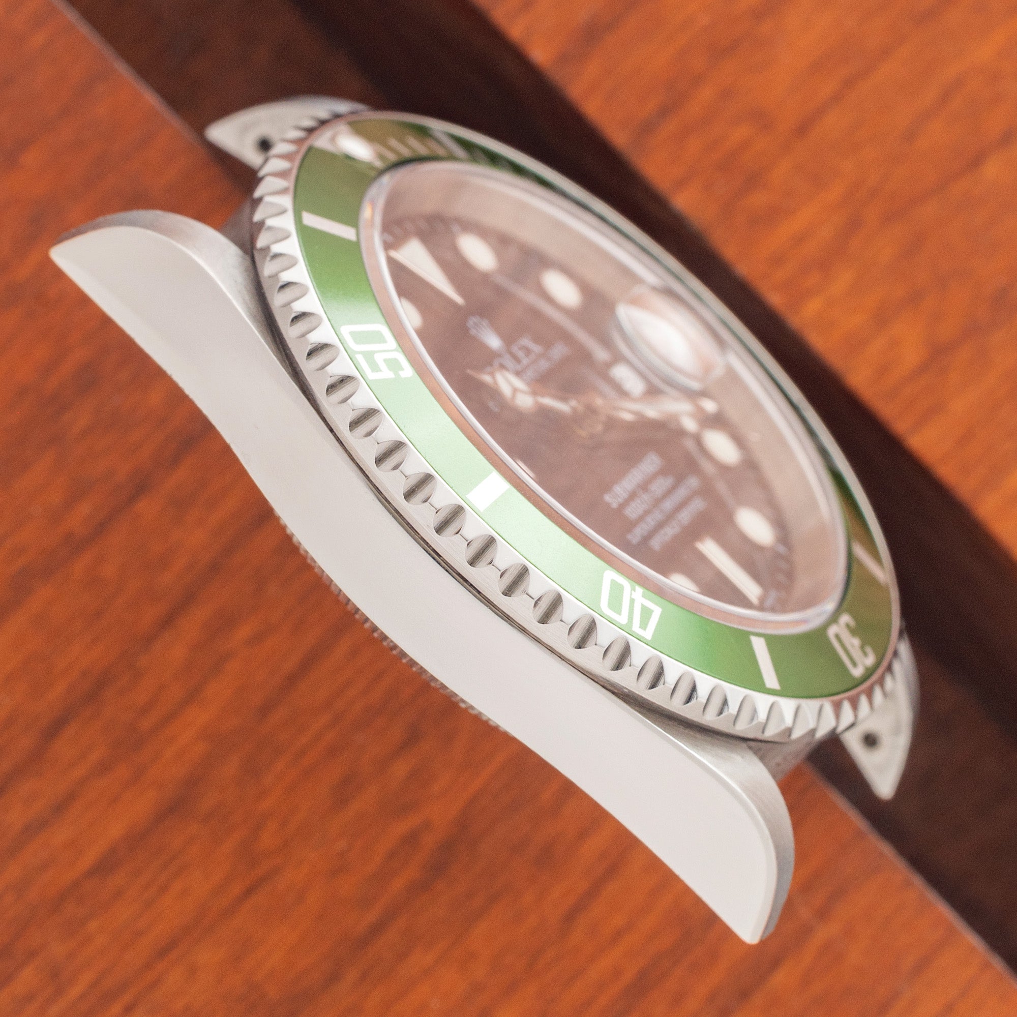 Rolex Anniversary Submariner 16610LV "Kermit Flat Four" - Box & Booklet