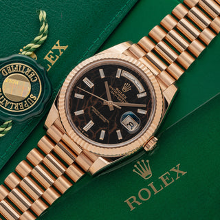Rolex Day-Date 40 Rose Gold - Eisenkiesel w/Arabic Day Wheel - Full Set/Near Mint
