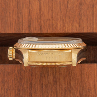 Rolex Day-Date 18238 w/Gold "Champagne" Dial - Box & Papers - *Unpolished*