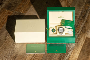 Rolex Daytona 126500LN "Panda" - Full Set/Near Mint