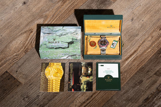 Rolex GMT-Master - 16700 "Raspberry Pepsi Swiss Only" - Full Set