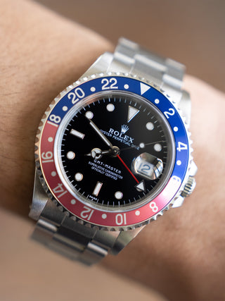Rolex GMT-Master - 16700 "Raspberry Pepsi Swiss Only" - Full Set