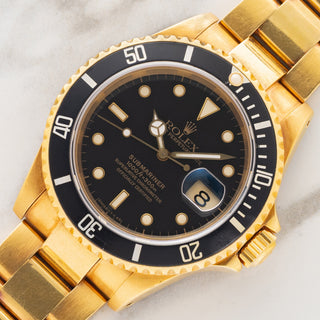 Rolex Submariner 16618 - 18k Yellow Gold