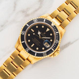 Rolex Submariner 16618 - 18k Yellow Gold