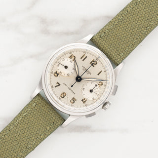 universal geneve uni compax chrono 224100 hero vintage watches collectors corner ny | Collectors Corner NY