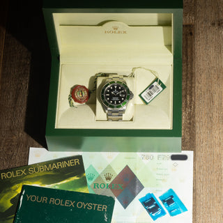 Rolex Anniversary Submariner 16610LV "Kermit B3 Lime" - Full Set/*Unpolished* - F Serial