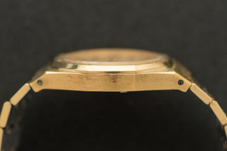 Bulova "Royal Oak" - w/Box/Full Links - 1979