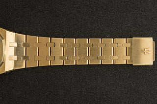 Bulova "Royal Oak" - w/Box/Full Links - 1979