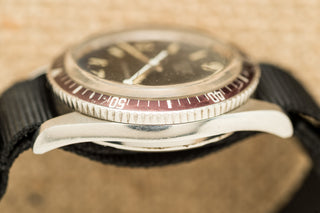 Bulova/Caravelle Sea Hunter - Faded Maroon Bezel - 1970